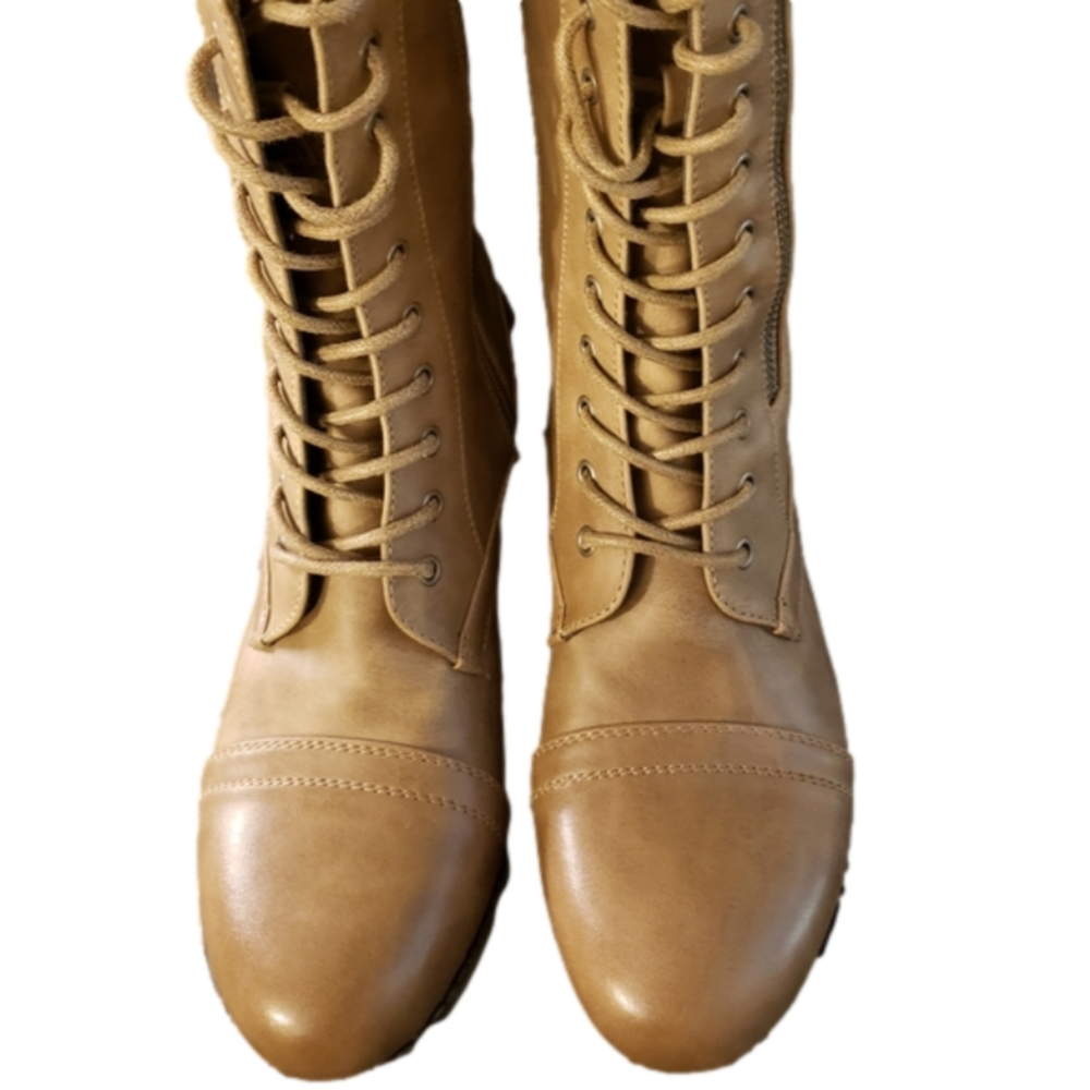 COMBAT BOOTIES Size 6 by CALL IT SPRING